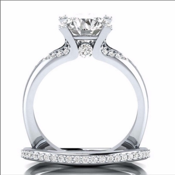 New Luxury 925 Sterling Silver Diamond Ring 💍 - Picture 3 of 4